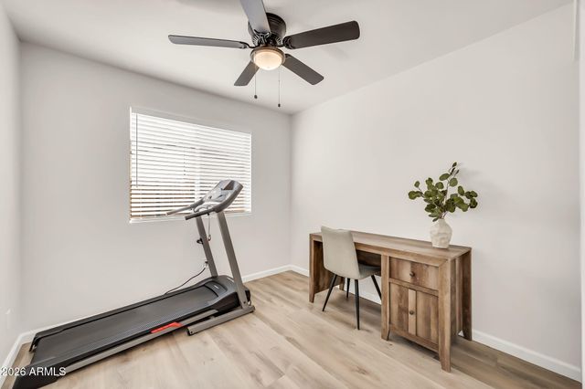 2535 E HOPI Avenue, Mesa, AZ 85204