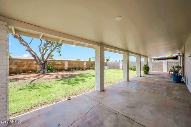 2535 E HOPI Avenue, Mesa, AZ 85204