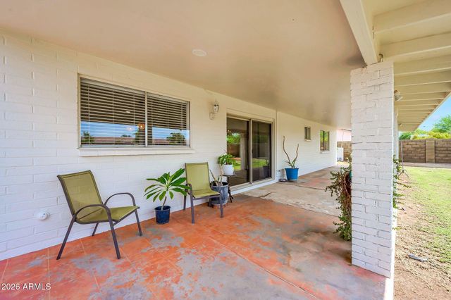 2535 E HOPI Avenue, Mesa, AZ 85204