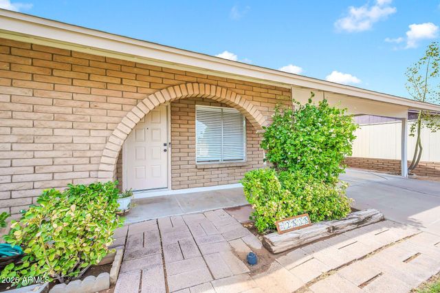 2535 E HOPI Avenue, Mesa, AZ 85204
