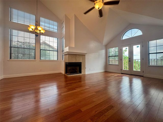 6608 Mesa Hollow DR, Austin, TX 78750