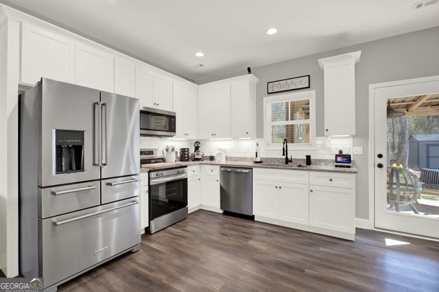 810 Shannon Circle Connector NE, Rome, GA 30161