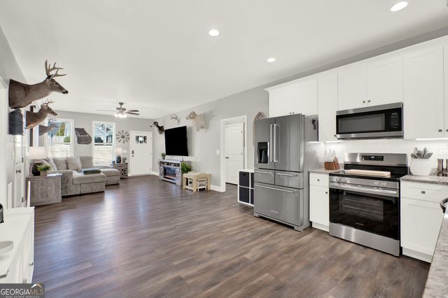 810 Shannon Circle Connector NE, Rome, GA 30161