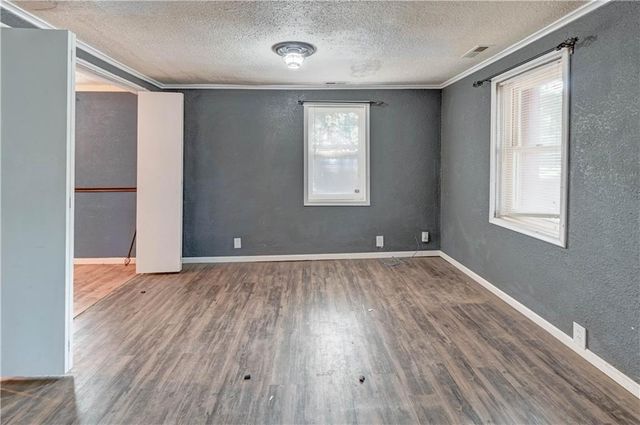 6828 Berry Road, Kansas City, KS 66106