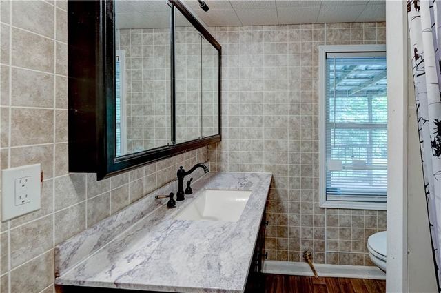 6828 Berry Road, Kansas City, KS 66106