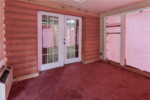 6828 Berry Road, Kansas City, KS 66106