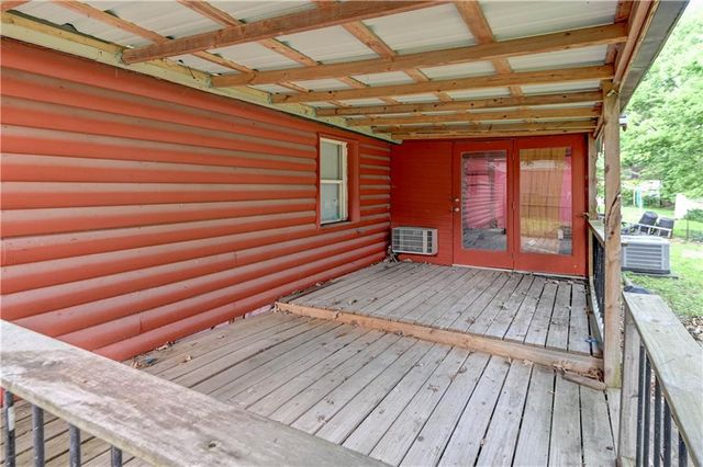6828 Berry Road, Kansas City, KS 66106