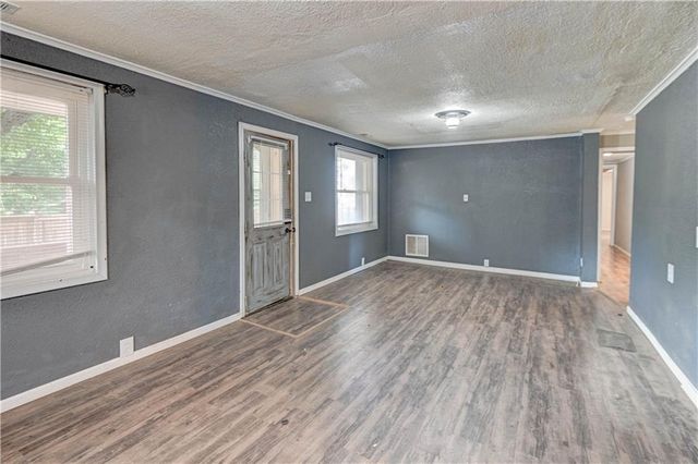 6828 Berry Road, Kansas City, KS 66106