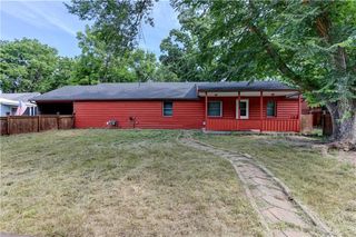 6828 Berry Road, Kansas City, KS 66106