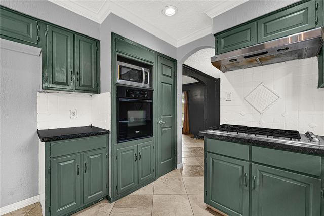 10835 Sageburrow Drive, Houston, TX 77089