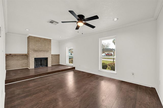 10835 Sageburrow Drive, Houston, TX 77089