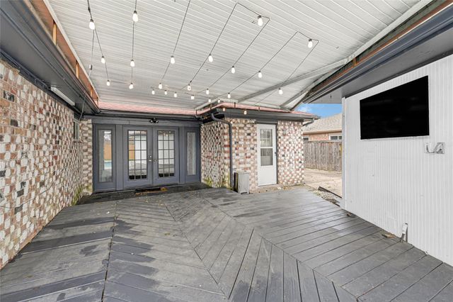 10835 Sageburrow Drive, Houston, TX 77089