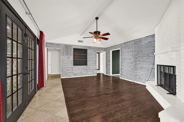 10835 Sageburrow Drive, Houston, TX 77089