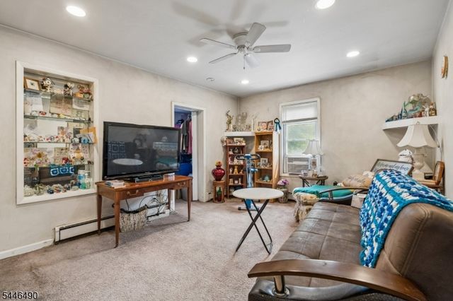 35 Longview St, West Orange Twp., NJ 07052