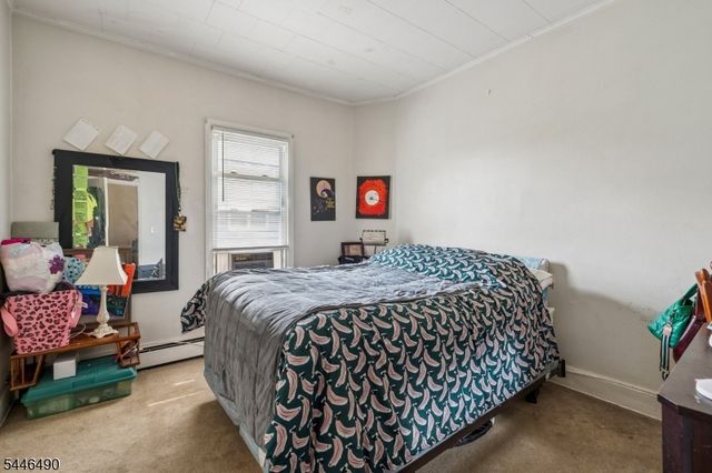 35 Longview St, West Orange Twp., NJ 07052