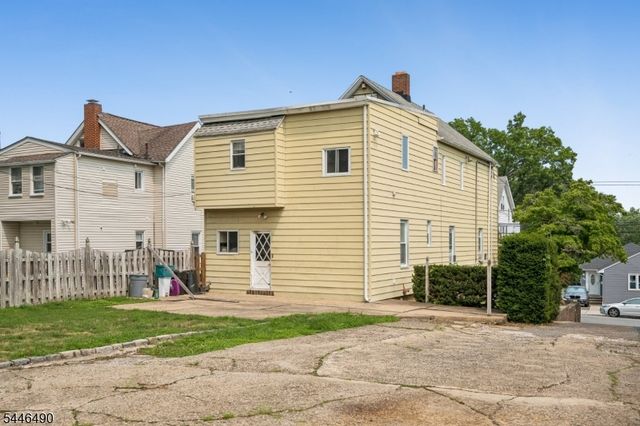 35 Longview St, West Orange Twp., NJ 07052