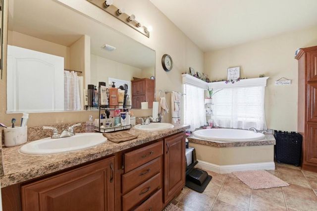 267 Chateau la Salle Drive, San Jose, CA 95111