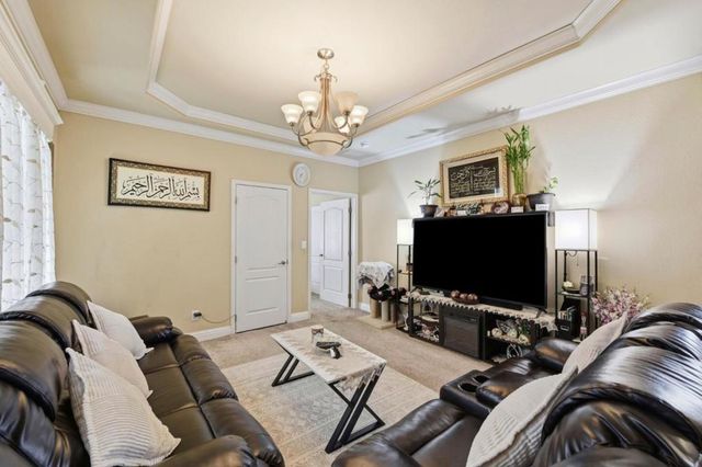 267 Chateau la Salle Drive, San Jose, CA 95111