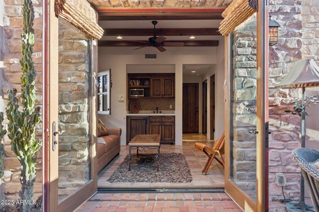 10986 E WILDCAT HILL Road, Scottsdale, AZ 85262