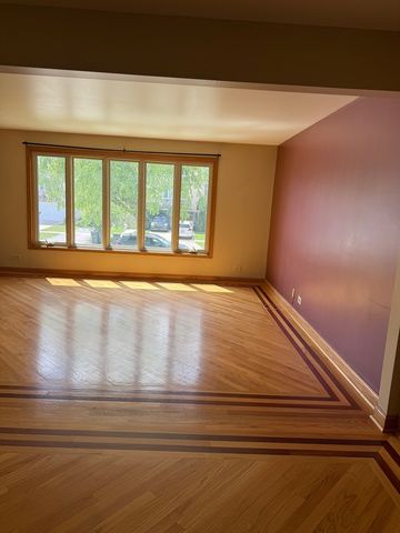 8841 N Chester Avenue 3, Niles, IL 60714