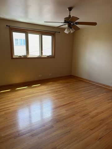 8841 N Chester Avenue 3, Niles, IL 60714
