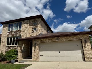 8841 N Chester Avenue 3, Niles, IL 60714