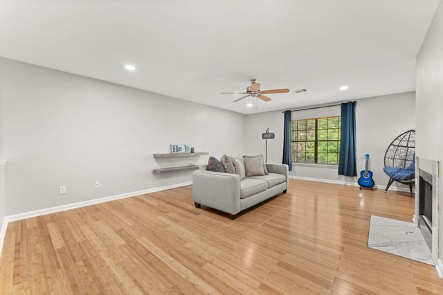 2552 Lavendale CT, Austin, TX 78748