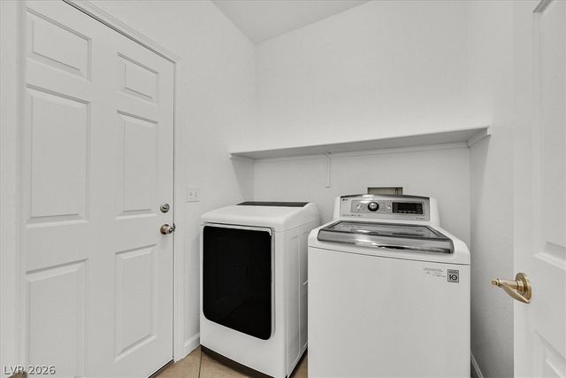 9017 College Green Street, Las Vegas, NV 89148