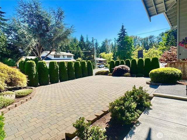 14820 NE 12th Street, Bellevue, WA 98007