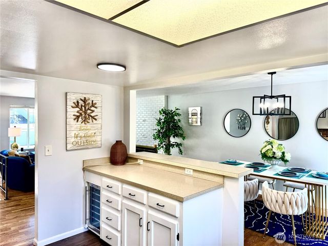 14820 NE 12th Street, Bellevue, WA 98007