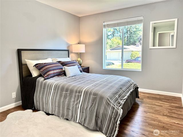 14820 NE 12th Street, Bellevue, WA 98007