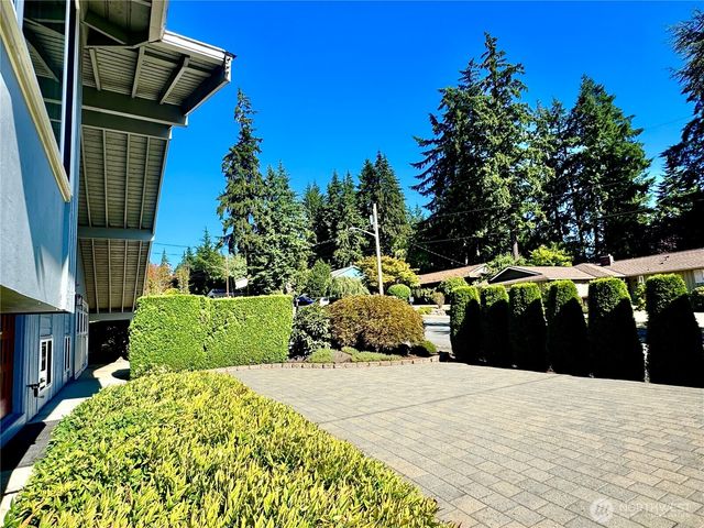 14820 NE 12th Street, Bellevue, WA 98007