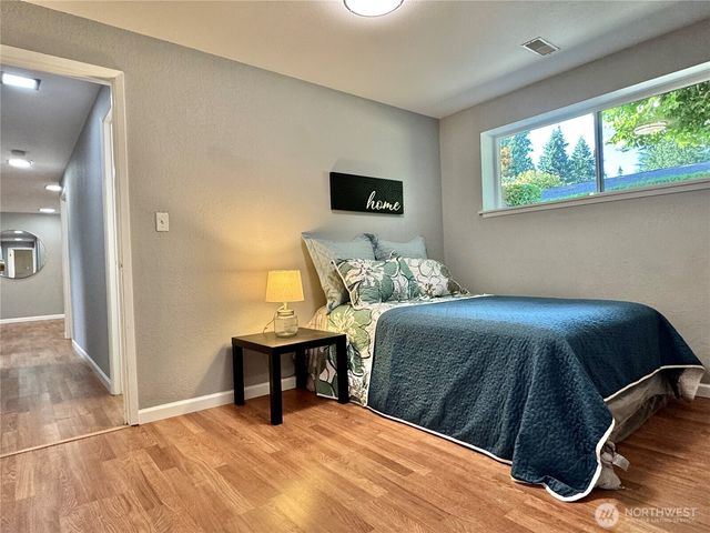 14820 NE 12th Street, Bellevue, WA 98007