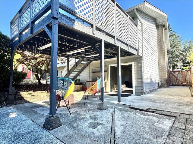 14820 NE 12th Street, Bellevue, WA 98007