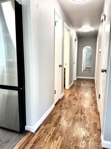 14820 NE 12th Street, Bellevue, WA 98007