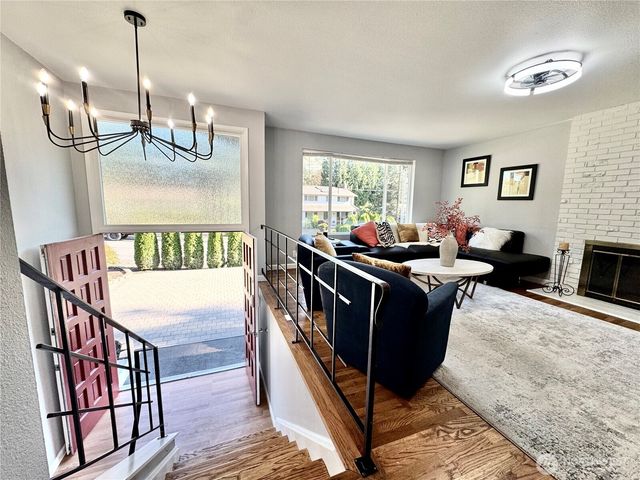 14820 NE 12th Street, Bellevue, WA 98007