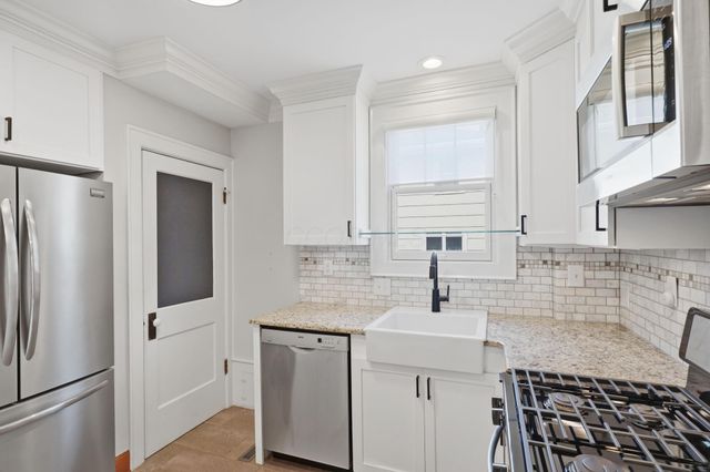 94 Acton Road, Columbus, OH 43214
