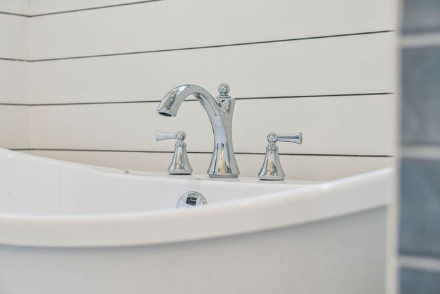 1167 Guerins Bridge Lane, Awendaw, SC 29429