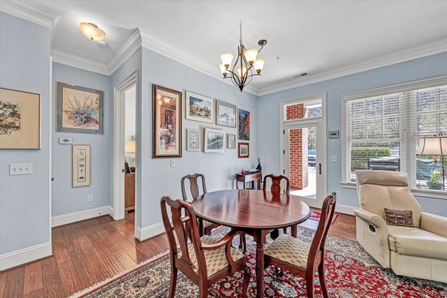 2125 Yellow Mountain Rd SE Apt 111, Roanoke, VA 24014