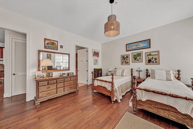 2125 Yellow Mountain Rd SE Apt 111, Roanoke, VA 24014