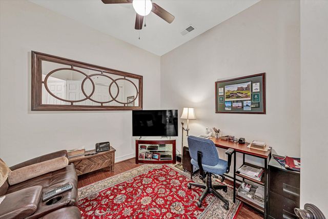 2125 Yellow Mountain Rd SE Apt 111, Roanoke, VA 24014