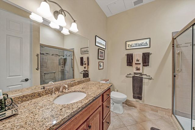 2125 Yellow Mountain Rd SE Apt 111, Roanoke, VA 24014