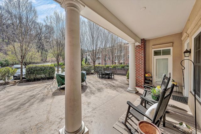 2125 Yellow Mountain Rd SE Apt 111, Roanoke, VA 24014