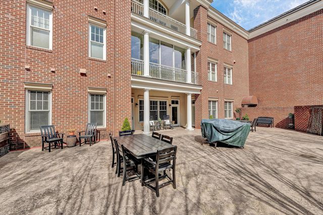 2125 Yellow Mountain Rd SE Apt 111, Roanoke, VA 24014