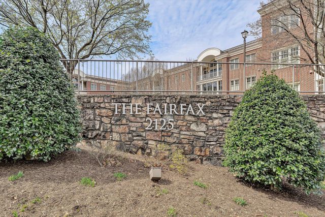 2125 Yellow Mountain Rd SE Apt 111, Roanoke, VA 24014