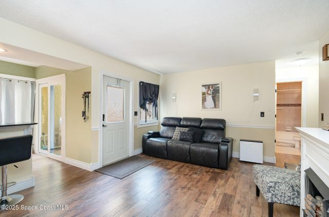 1010 Abada Court NE, 102, Palm Bay, FL 32905