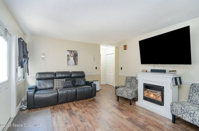 1010 Abada Court NE, 102, Palm Bay, FL 32905