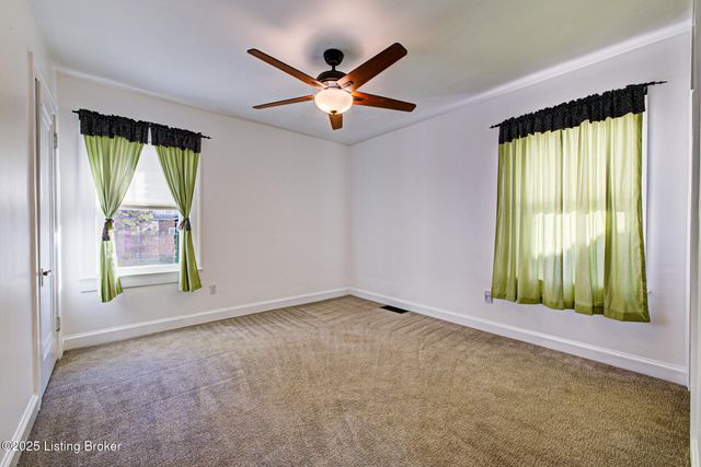 419 Iola Rd, Louisville, KY 40207