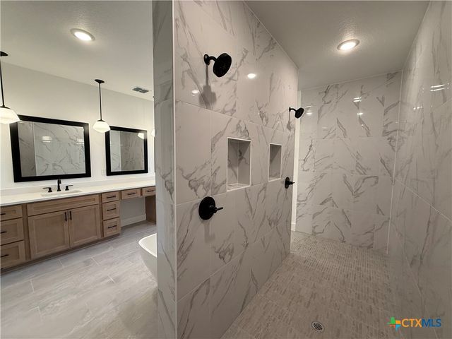 6619 King Oaks Boulevard, Salado, TX 76571