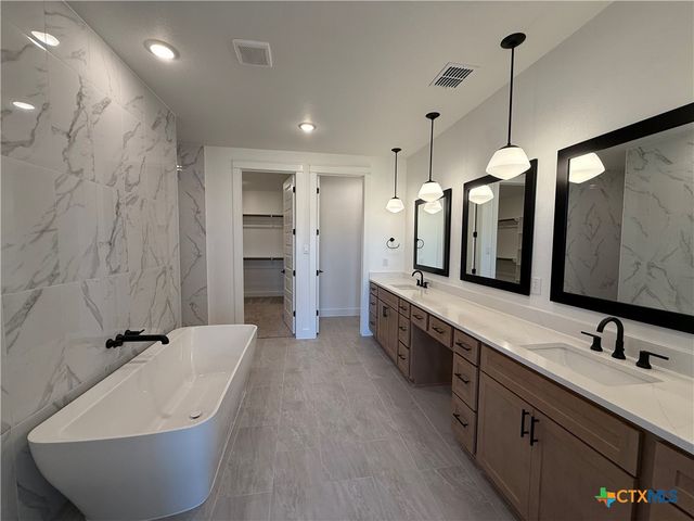 6619 King Oaks Boulevard, Salado, TX 76571